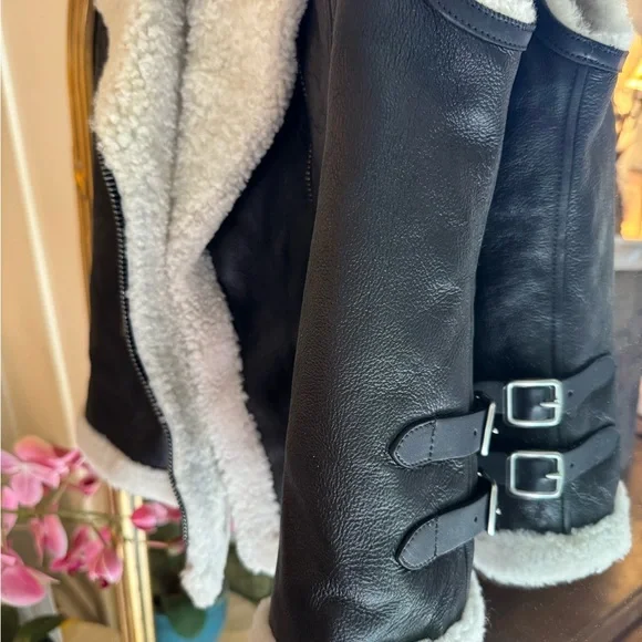 NWT Coach Black Leather Vest with Fully lined Shearling - Picture 3 of 7